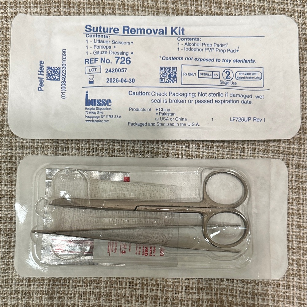 Suture Removal Kit with Gray Instruments